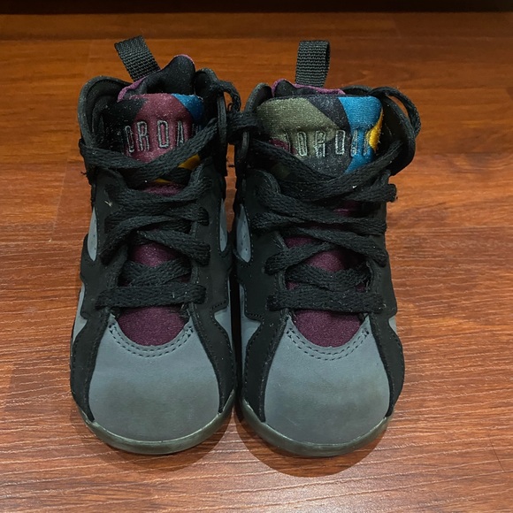 Air Jordan Boys 7 Retro BT Bordeaux Size 6C Gray 304772-034 - Picture 3 of 9